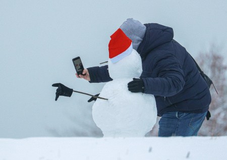Как слепить снеговика и не только: гид по зимним играм и постройкам