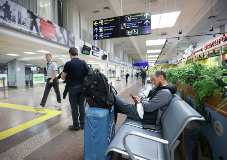 Еще два российских аэропорта ввели ограничения