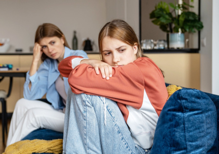 Психолог объяснила, почему подростки могут врать