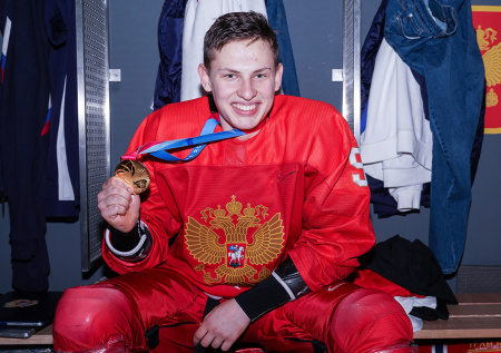 Мичков вступился за одноклубника и прервал матч НХЛ дракой  засуху