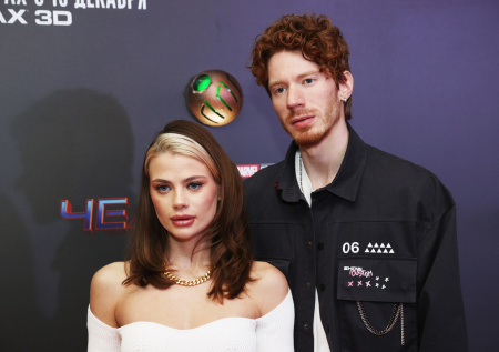 Бывшая жена Преснякова показала откровенное фото с крыши небоскреба