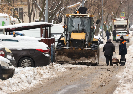 Россиян призвали жаловаться в УК в случае плохой уборки снега