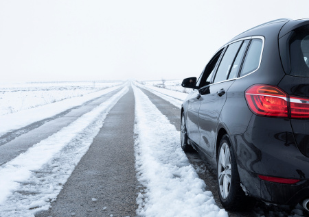 Автоэксперт назвал нестандартный способ сэкономить топливо на трассе