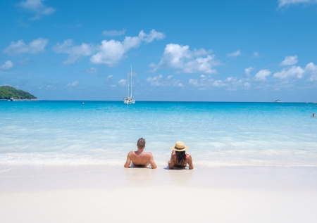 Россиянам рассказали, куда отправиться вместо Мальдив