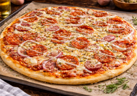 Две ложки сметаны и кефир — пицца на тонком тесте: вы забудете о доставке