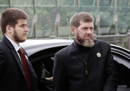 Что случилось с сыном Кадырова? Была ли авария, что с Чимаевым, награда