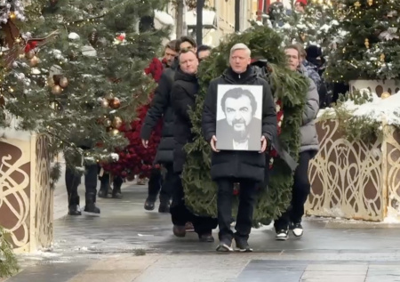 Золотовицкого проводили в последний путь необычайно долгими аплодисментами