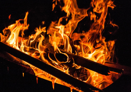 Света больше нет, Киев переходит на дрова: удары по Украине 17 января