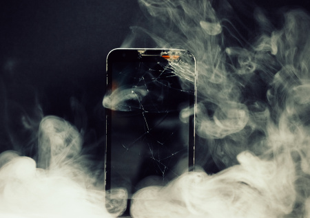 К чему снится разбитый телефон: плохой знак или предупреждение?