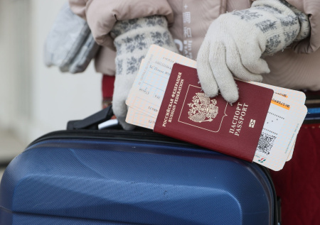 Россиян начнут пересаживать с самолетов и поездов по биометрии