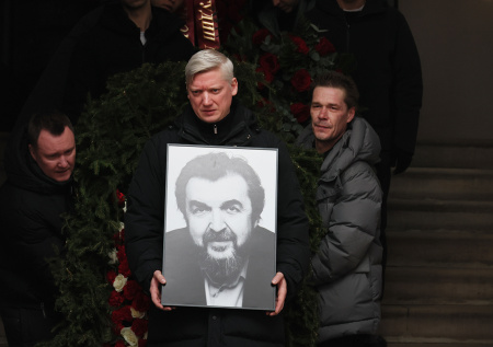 Сын Золотовицкого поделился болью на девятый день после смерти отца