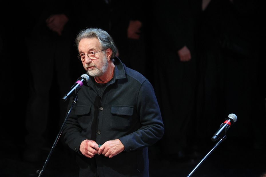 Леонид Ярмольник на церемонии прощания с ректором Школы-студии МХАТ Игорем Золотовицким в МХТ имени А. П. Чехова в Москве