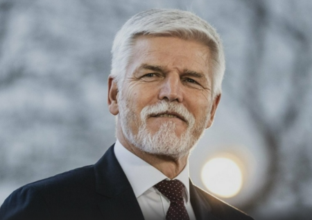 Президент Чехии пообещал помочь Украине с поставками самолетов