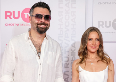 Чумакова снова обвинили в абьюзе, Ковальчук заступилась: что сказал певец?