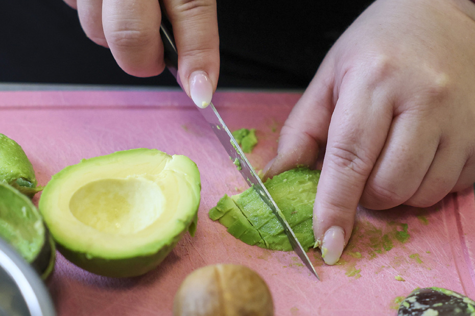 Чем полезно авокадо?