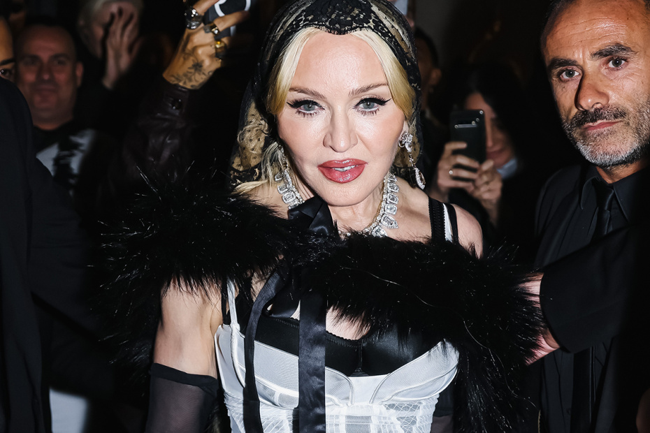 Певица Мадонна в Милане на вечеринке Dolce & Gabbana fashion show