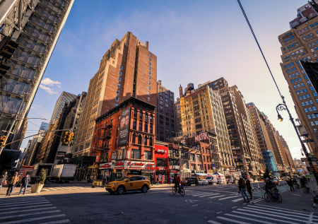 «Когда-то она была нашей»: в Британии захотели выкупить США обратно