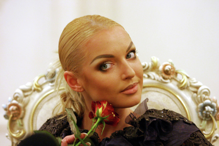 Анастасия Волочкова в 2004 году