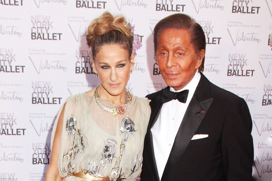 Сара Джессика Паркер и дизайнер Валентино Гаравани в 2012 году