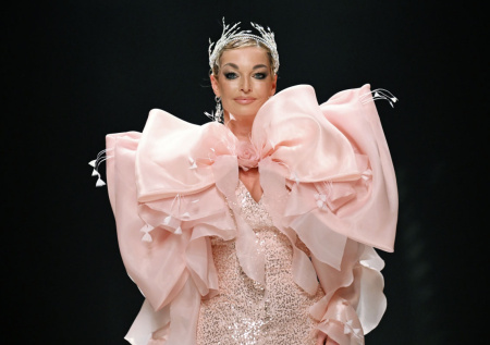 Ей и без мужа хорошо! Волочковой — 50: самые яркие фото примы за 25 лет