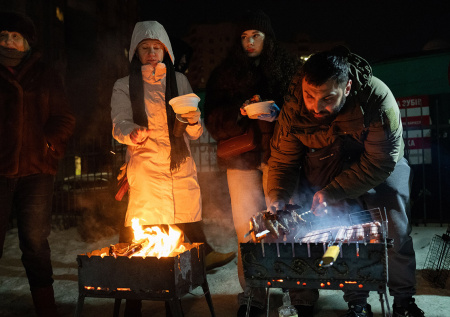 «Лютое средневековье»: киевлянка о жизни в столице при свете костров