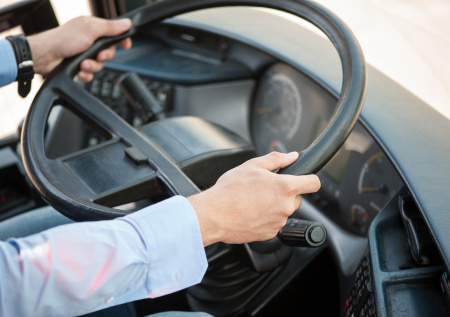 Продажи новых автобусов в России упали на треть в 2025 году