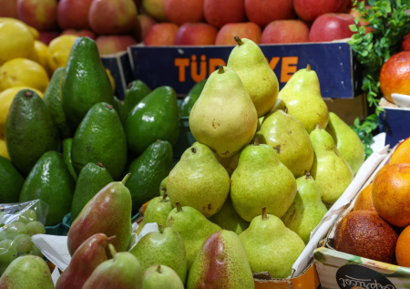 Названа страна, «выручающая» Россию с поставками груш и цитрусовых