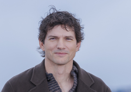 «Слишком толстый»: Эштон Кутчер признался, почему его выгнали из Gucci