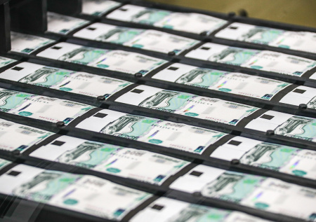 Экс-менеджер Роскосмоса нанес ущерб Минобороны РФ почти в 620 млн рублей