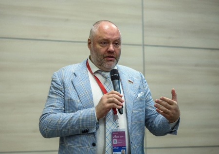 В Госдуме предложили приравнять фельдшеров скорой к сотрудникам полиции