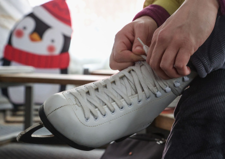 Врач дал советы, как уберечься от травм при падении на льду