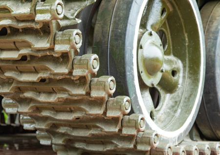 Мальчика насмерть раздавило в танке у исторического музея в Якутске