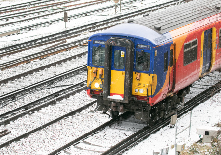 Мужчина пожаловался на домогательства пассажирки в поезде