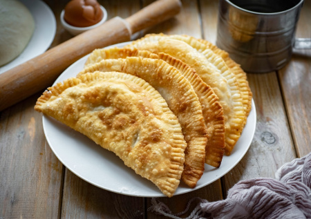 Золотые правила приготовления чебурека: идеальные тесто и начинка, секреты