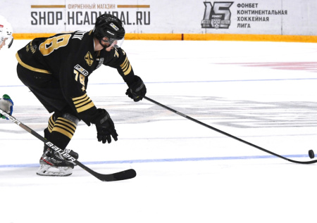 Московский ХК «Спартак» обзавелся мощным бомбардиром