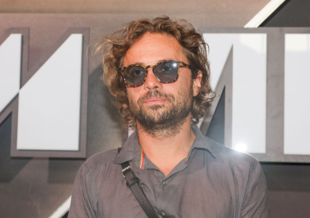 Звезда «Интернов» впервые стал отцом в 40 лет и показал первенца