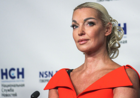 «Я ей очень благодарна»: Волочкова назвала человека, заменившего ей мать