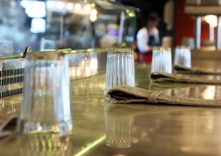 Ресторатор объяснил, почему в Москве закрываются заведения