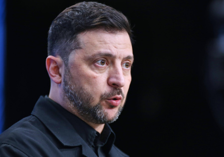 Зеленский заявил о критической ситуации с отоплением в Киеве