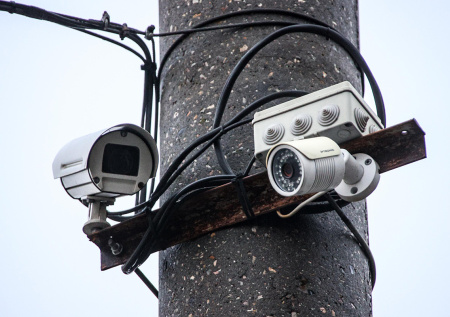 Суд раскрыл, что нарушают камеры видеонаблюдения на участке
