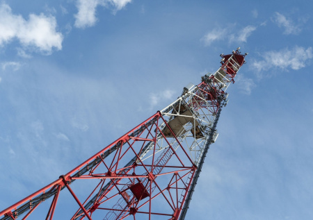 Юрист оценил предписание ФАС для ПИК обеспечить доступ провайдеров к МКД