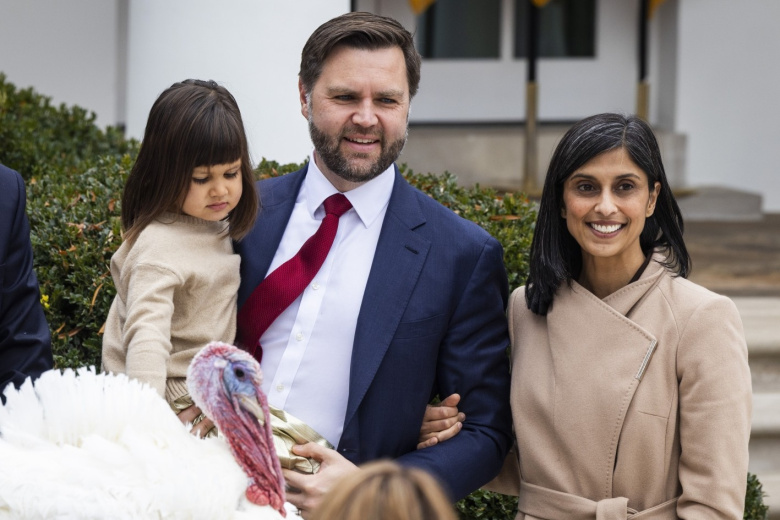 Джей Ди Вэнс и Уша Вэнс