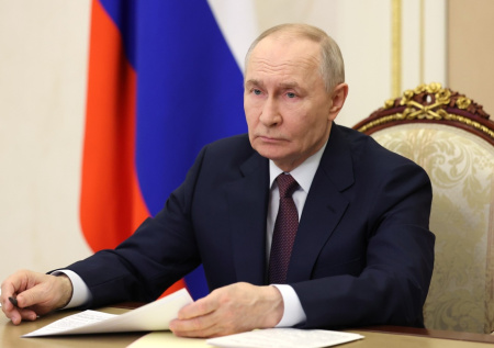 Путин раскрыл, как продление работы детсадов поможет женщинам