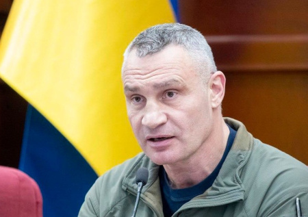 Киев в нокауте, Кличко в опале: почему Зеленский его все еще не уволил