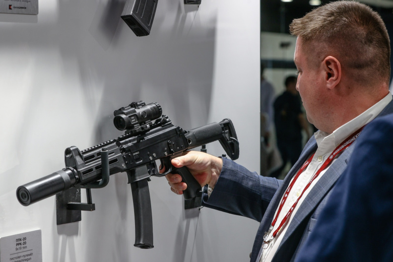 Пистолет-пулемет ППК-20 концерна «Калашников» представленный на 13-й международной выставке вооружения и военной техники MILEX 2025 в Минске