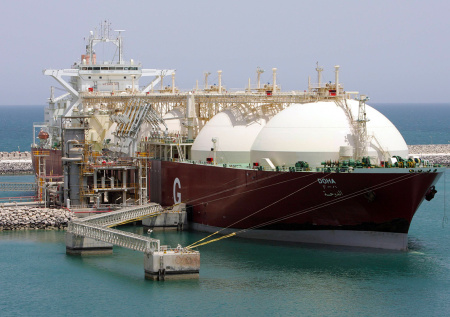 Самый крупный экспортер нефти в мире может вынужденно сократить добычу