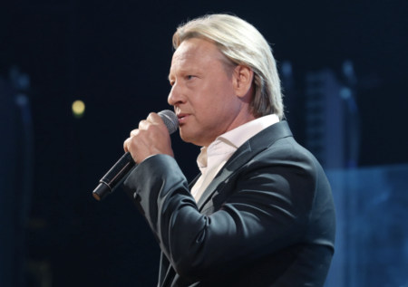 Карьера, алкоголизм и депрессия, поддержка СВО: как живет Дмитрий Харатьян