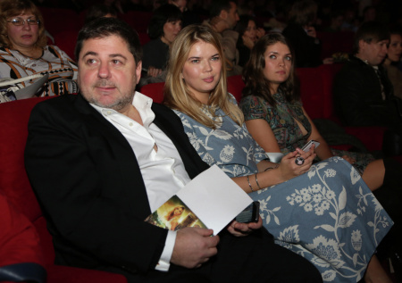 Жена Цекало прячет от него детей за границей