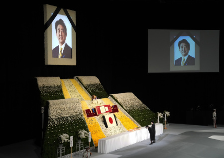 Суд вынес приговор убийце Синдзо Абэ