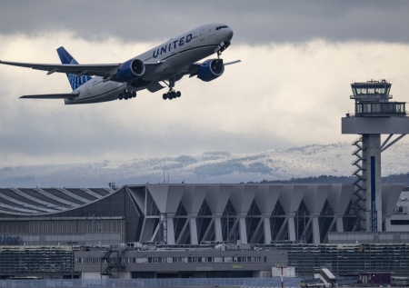 Канадец четыре года летал бесплатно